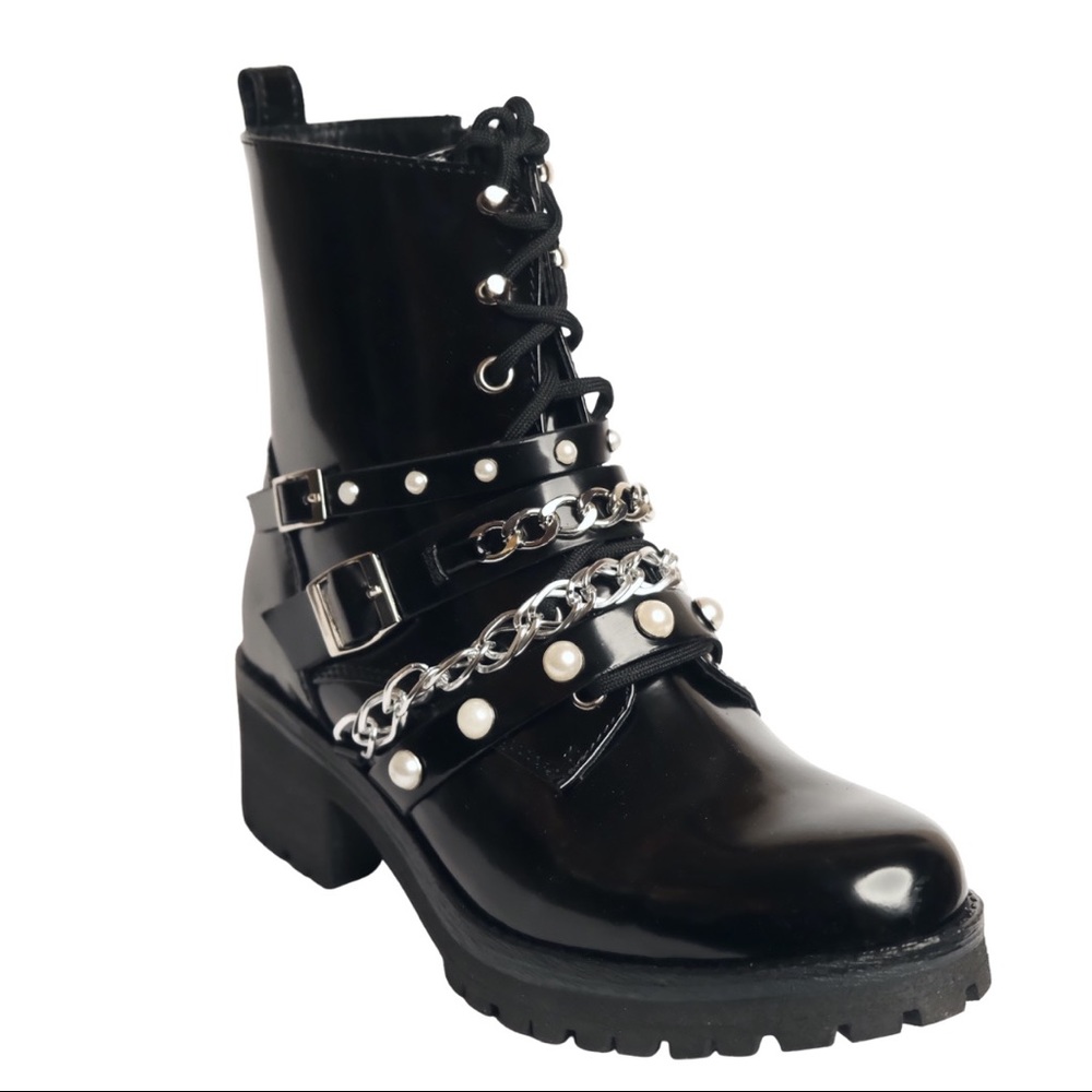 Combat Pear Boots | Patent Black